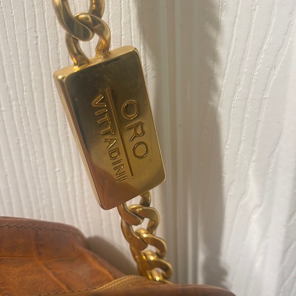 Oro Vittadini burnt orange embossed crocodile cross shoulder bag - Picture 8 of 8